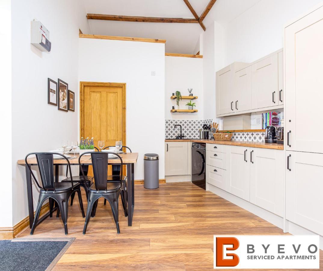 Byevo Oswestry Barn - Quirky Romantic Retreat Or Cosy Contractor Base المظهر الخارجي الصورة