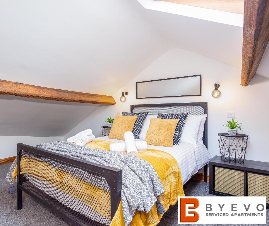 Byevo Oswestry Barn - Quirky Romantic Retreat Or Cosy Contractor Base المظهر الخارجي الصورة