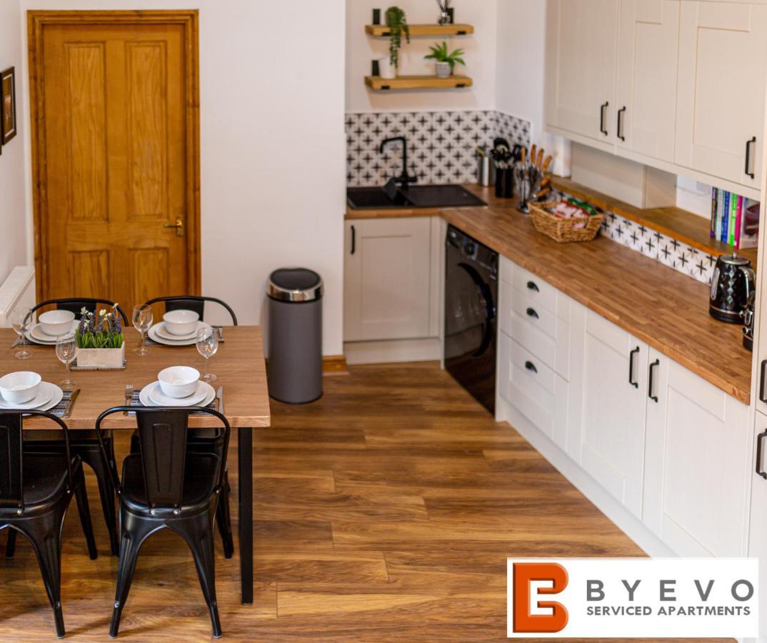 Byevo Oswestry Barn - Quirky Romantic Retreat Or Cosy Contractor Base المظهر الخارجي الصورة